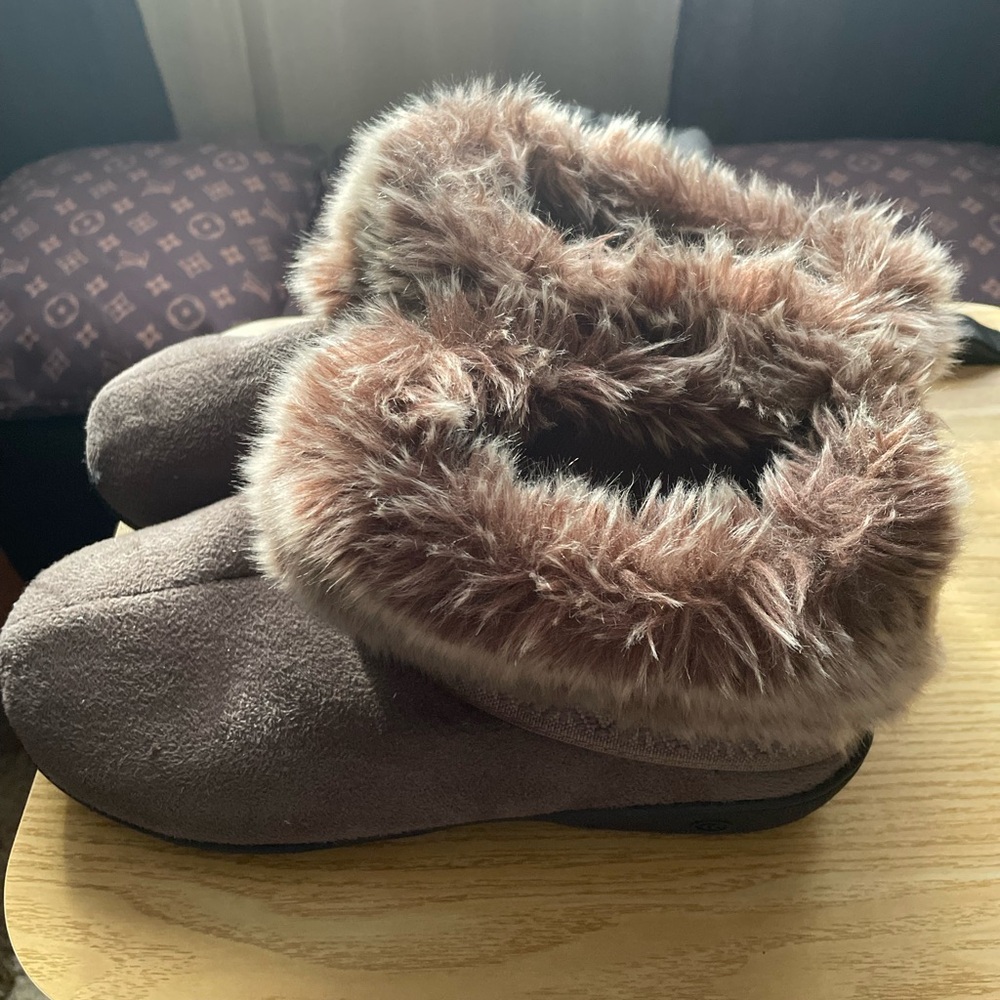 isotoner Brown Ankle Booties with Furry Trim - Picture 2 of 7